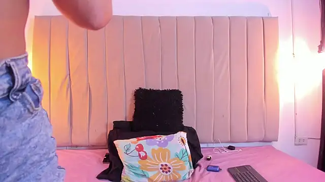 escar let online show from 02-11-26, 04:17