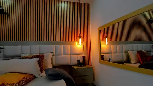 Snapshot of Roseaurora chatting on 01-05-26, 05:27 Roseaurora online show from 01-05-26, 05:27