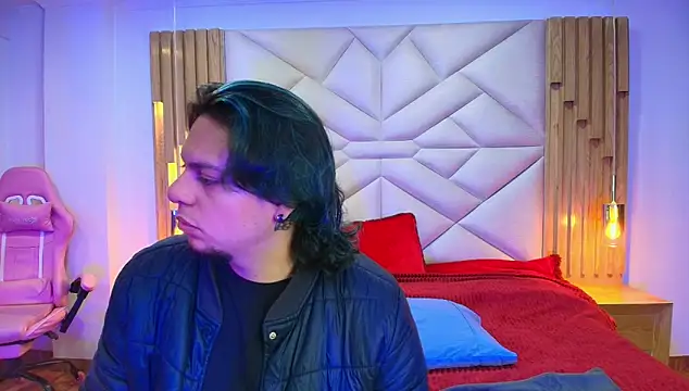 Laia and Damian online show from 10-14-25, 07:36