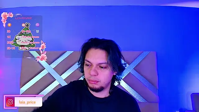 Snapshot of Laia_and_Damian chatting on 12-19-25, 12:34 Laia and Damian online show from 12-19-25, 12:34