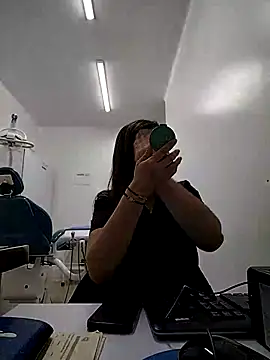 Madisson-04  online show from 10-15-25, 07:25