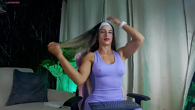 Emily Foxx01 online show from 04-28-26, 10:48