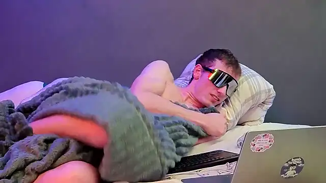 maskedboy1 online show from 04-29-26, 08:59