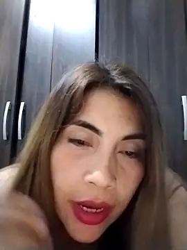 Camila latina 0 online show from 11-13-25, 04:22