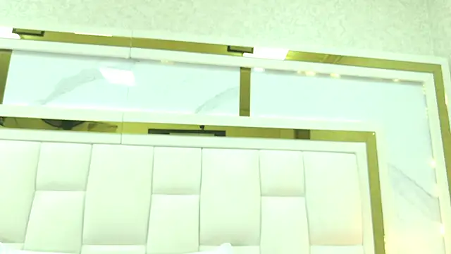 violet sm online show from 11-06-25, 03:18