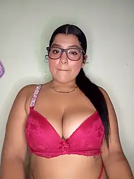 Snapshot of Cat_Hot_Party chatting on 10-06-25, 11:57 Cat Hot Party online show from 10-06-25, 11:57