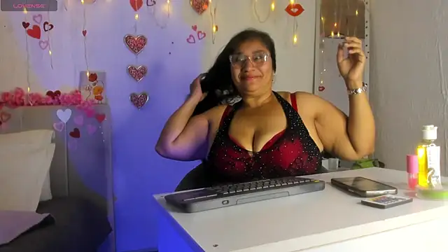 milf latinn online show from 09-17-25, 02:41