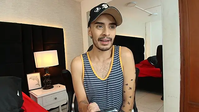 Snapshot of HairyDiamond_ chatting on 09-14-25, 07:35 HairyDiamond  online show from 09-14-25, 07:35
