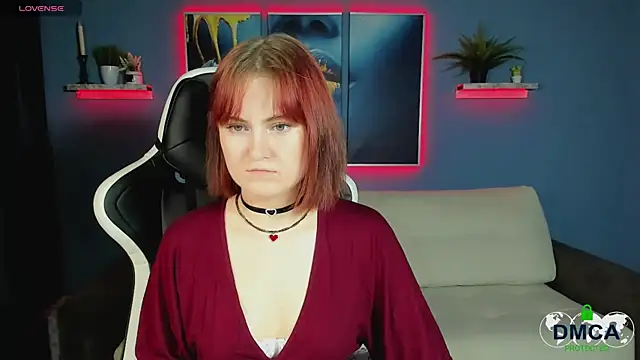 Snapshot of Roxy_foxi chatting on 09-19-25, 08:05 Roxy foxi online show from 09-19-25, 08:05