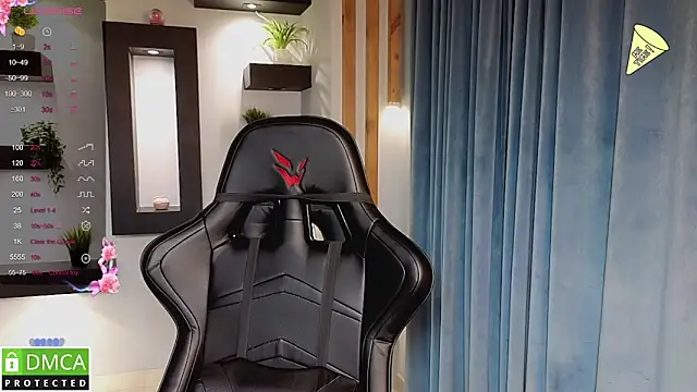 Snapshot of Roxy_foxi chatting on 09-22-25, 12:12 Roxy foxi online show from 09-22-25, 12:12