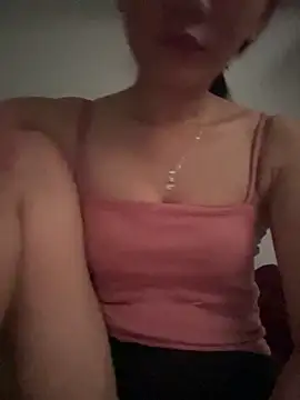 Snapshot of Almond-cute chatting on 09-15-25, 11:05 Almond-cute online show from 09-15-25, 11:05