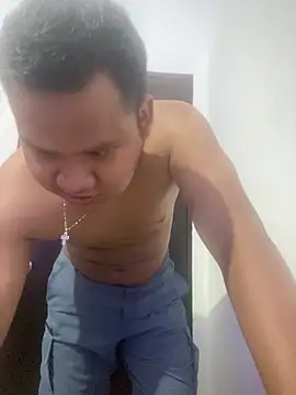 Snapshot of Danimiles chatting on 03-15-26, 04:18 Danimiles online show from 03-15-26, 04:18