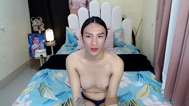 Snapshot of AmandaTheMonsterCock chatting on 10-12-25, 03:33 AmandaTheMonsterCock online show from 10-12-25, 03:33