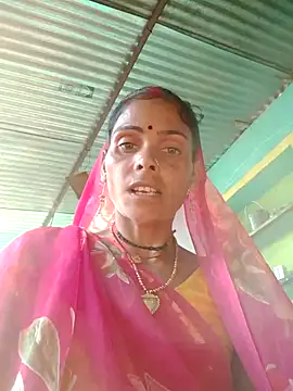 Snapshot of H_seema chatting on 10-05-25, 02:32 H seema online show from 10-05-25, 02:32