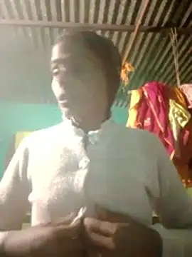 Snapshot of H_seema chatting on 11-08-25, 02:06 H seema online show from 11-08-25, 02:06