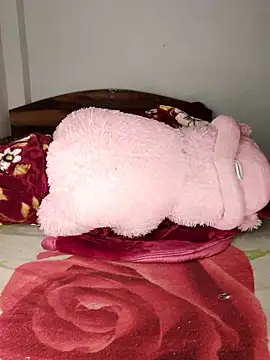 Riya Malik online show from 03-26-26, 04:51