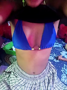 BunnyBloom25 online show from 04-15-26, 10:00