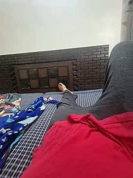 Snapshot of kkkk1882 chatting on 10-22-25, 05:52 kkkk1882 online show from 10-22-25, 05:52