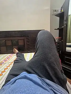 Snapshot of kkkk1882 chatting on 11-02-25, 06:05 kkkk1882 online show from 11-02-25, 06:05