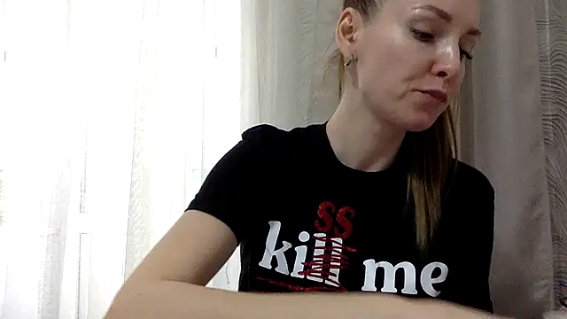 Varnyx online show from 11-21-25, 10:25