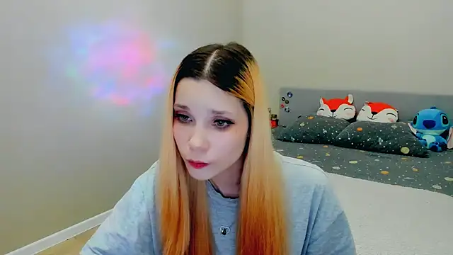 Kitten Alissa online show from 10-04-25, 08:07