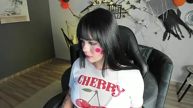 jasmincollin  online show from 10-25-25, 02:41