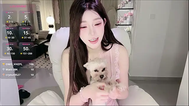 Snapshot of Xiaoxue_L chatting on 09-17-25, 04:19 Xiaoxue L online show from 09-17-25, 04:19