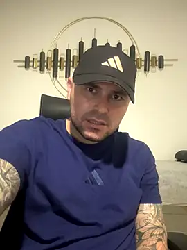 Snapshot of joshmahe chatting on 09-11-25, 02:11 joshmahe online show from 09-11-25, 02:11