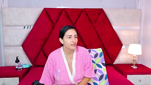 Snapshot of Kity_spiderr chatting on 10-09-25, 12:58 Kity spiderr online show from 10-09-25, 12:58