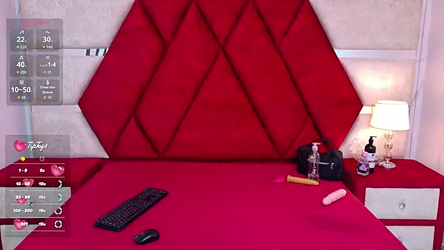 Snapshot of Kity_spiderr chatting on 10-15-25, 01:33 Kity spiderr online show from 10-15-25, 01:33