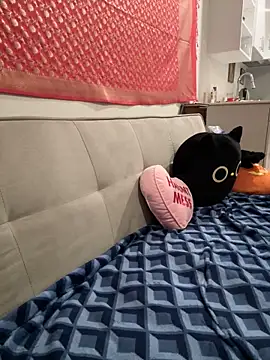 venusluvxoxo online show from 09-17-25, 03:52