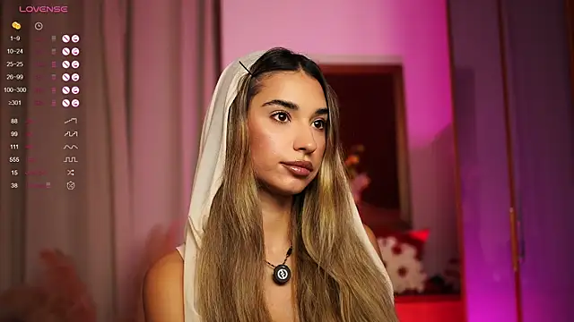 Snapshot of ItalianGirl chatting on 10-14-25, 06:52 ItalianGirl online show from 10-14-25, 06:52