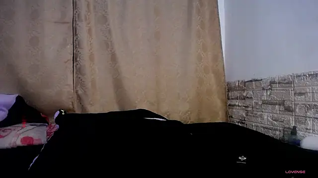 Snapshot of Bicky_24 chatting on 07-03-26, 07:59 Bicky 24 online show from 07-03-26, 07:59
