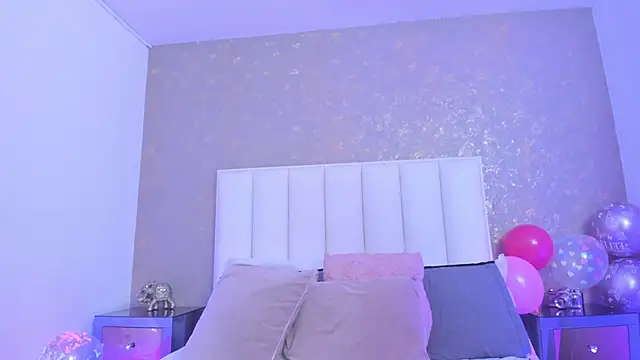 KaylieBrooks online show from 04-25-26, 01:03