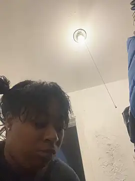 luvluvbubblesxo online show from 12-22-25, 01:41