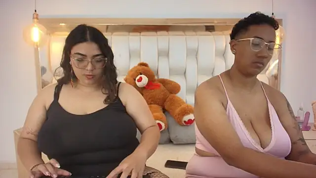 TiffantyAndStacy online show from 09-15-25, 07:36