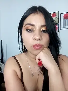 ValerieLove  online show from 03-06-26, 11:01