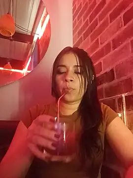ValerieLove  online show from 05-21-26, 11:45