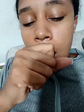 MoniqueMulberry online show from 10-07-25, 08:55