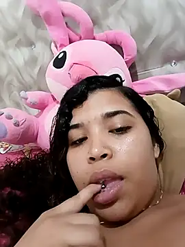 Snapshot of MadissonRizz chatting on 10-05-25, 08:29 MadissonRizz online show from 10-05-25, 08:29