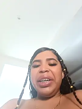 Snapshot of MadissonRizz chatting on 10-14-25, 07:58 MadissonRizz online show from 10-14-25, 07:58