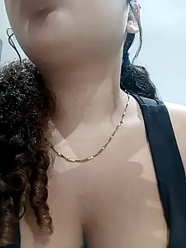 Snapshot of MadissonRizz chatting on 11-15-25, 07:43 MadissonRizz online show from 11-15-25, 07:43