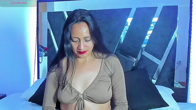 Anthonellacandy online show from 11-14-25, 07:34