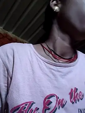 Snapshot of Yatiksha_Beby chatting on 09-16-25, 07:20 Yatiksha Beby online show from 09-16-25, 07:20