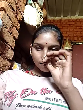 Snapshot of Yatiksha_Beby chatting on 10-10-25, 07:29 Yatiksha Beby online show from 10-10-25, 07:29