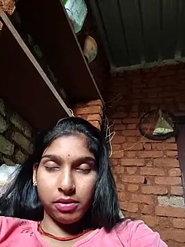 Snapshot of Yatiksha_Beby chatting on 10-15-25, 09:09 Yatiksha Beby online show from 10-15-25, 09:09