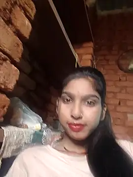 Snapshot of Yatiksha_Beby chatting on 10-25-25, 05:37 Yatiksha Beby online show from 10-25-25, 05:37