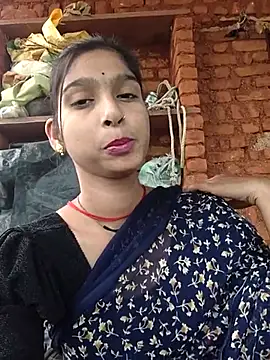 Snapshot of Yatiksha_Beby chatting on 10-31-25, 06:25 Yatiksha Beby online show from 10-31-25, 06:25