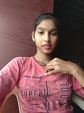 Snapshot of Yatiksha_Beby chatting on 11-10-25, 06:12 Yatiksha Beby online show from 11-10-25, 06:12