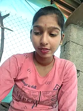 Snapshot of Yatiksha_Beby chatting on 11-14-25, 08:24 Yatiksha Beby online show from 11-14-25, 08:24